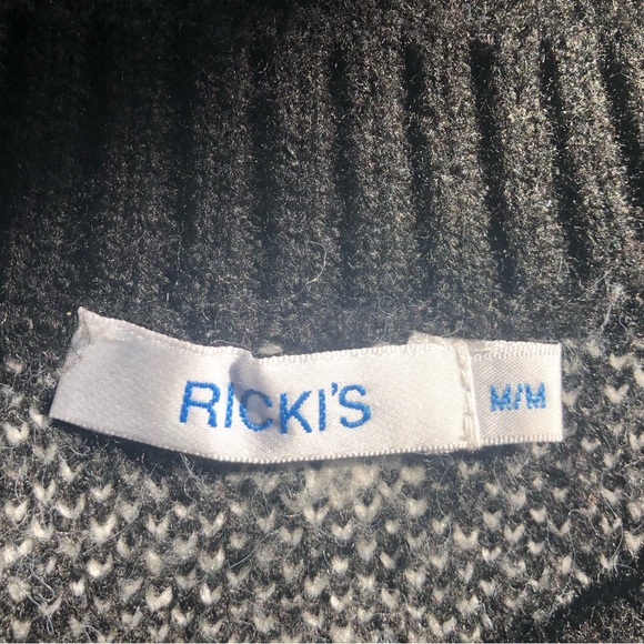 Ladies black and white heart sweater from Rickis - Picture 3 of 4